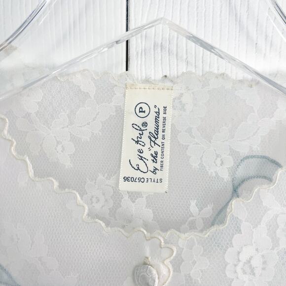 Eyeful by the Flaums Vintage White Peignoir Sheer Robe with Bow Detail - Picture 5 of 8